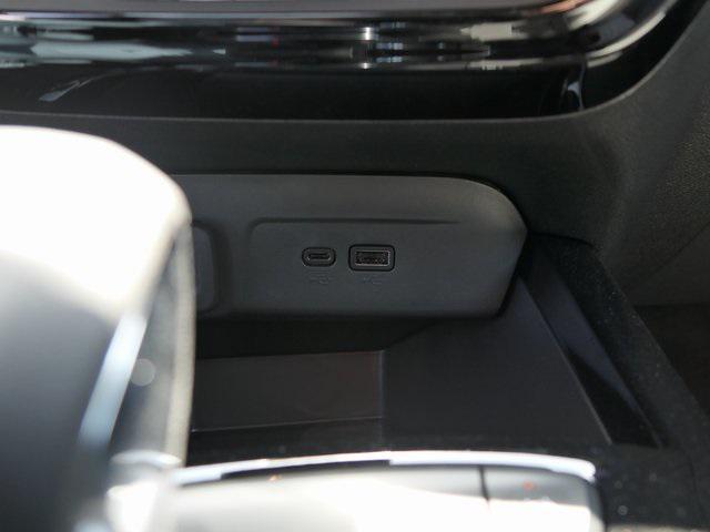 new 2025 Chevrolet Trax car, priced at $25,080