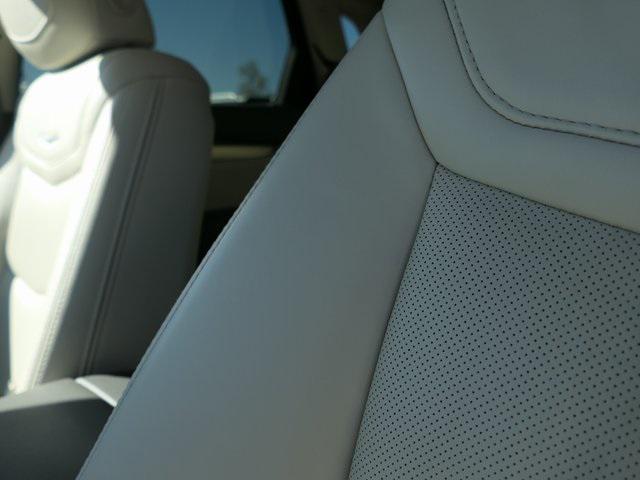 used 2022 Cadillac XT5 car, priced at $32,700