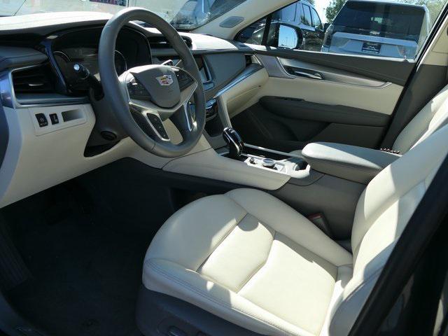 used 2022 Cadillac XT5 car, priced at $32,700