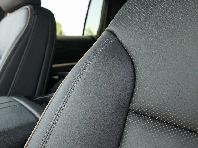 new 2025 Chevrolet Traverse car, priced at $53,995