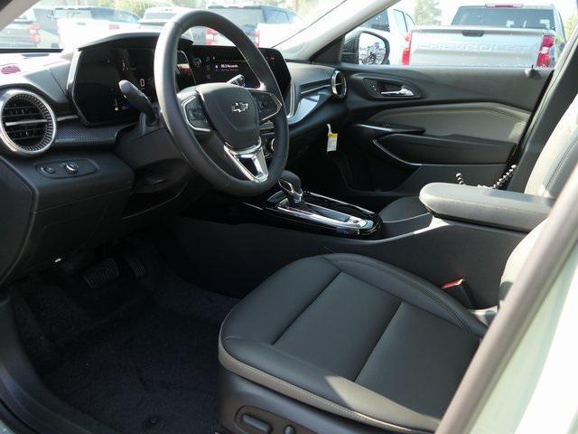 new 2025 Chevrolet Trax car, priced at $26,285