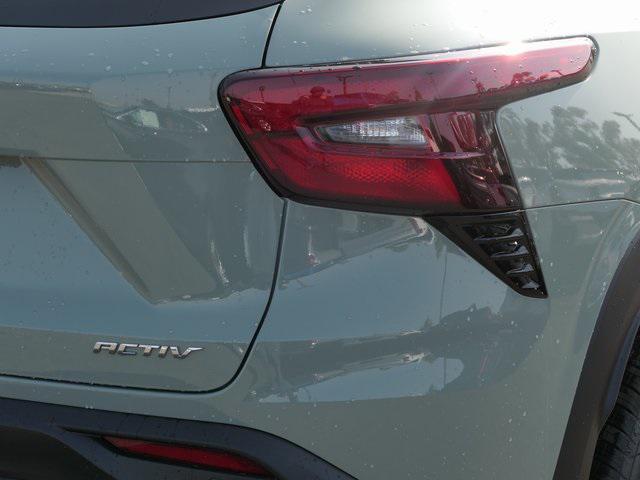 new 2025 Chevrolet Trax car, priced at $26,285
