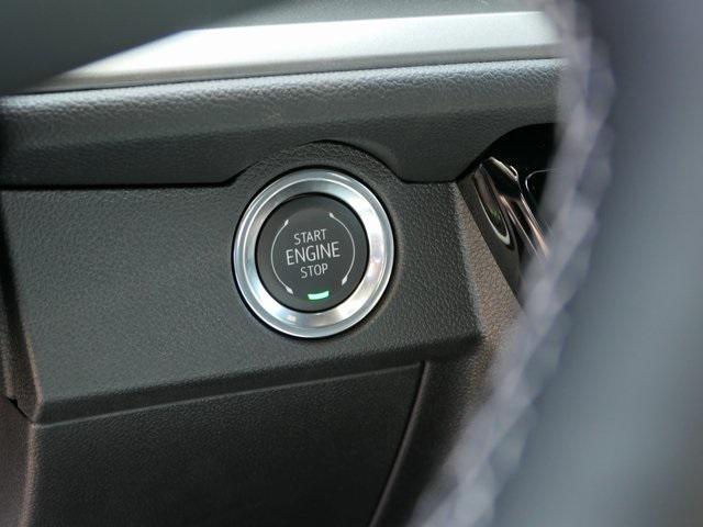 new 2025 Chevrolet Traverse car, priced at $44,995