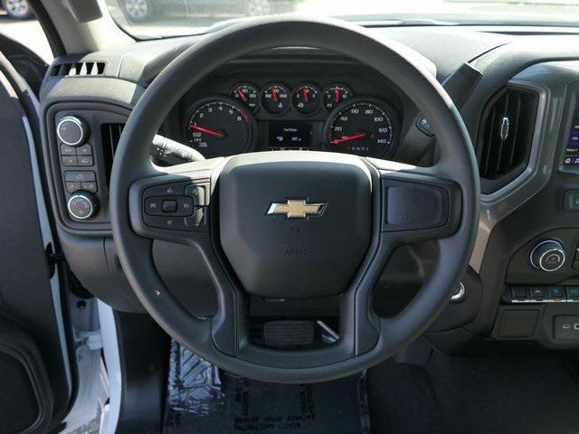 new 2025 Chevrolet Silverado 1500 car, priced at $42,995