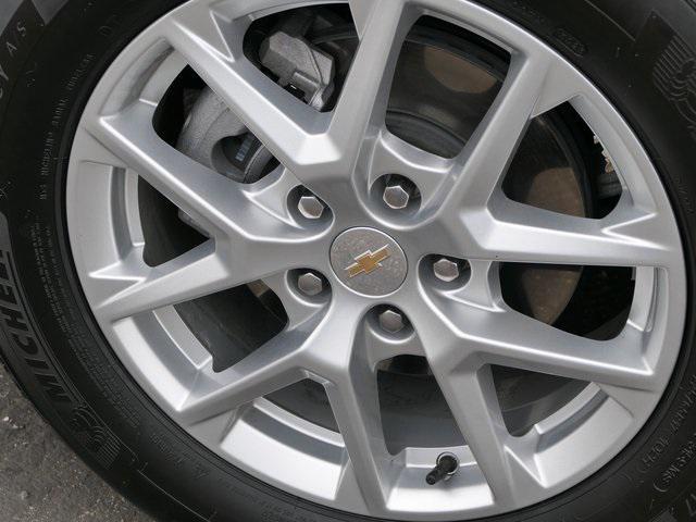 used 2024 Chevrolet Equinox car, priced at $22,990