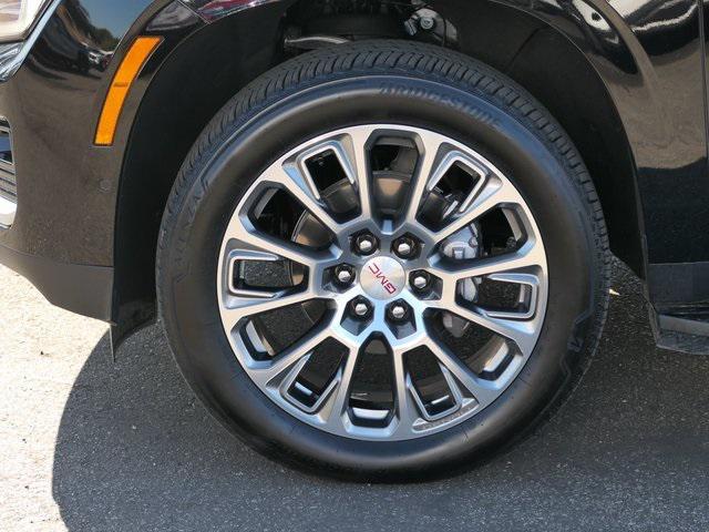 used 2025 GMC Yukon XL car, priced at $74,500