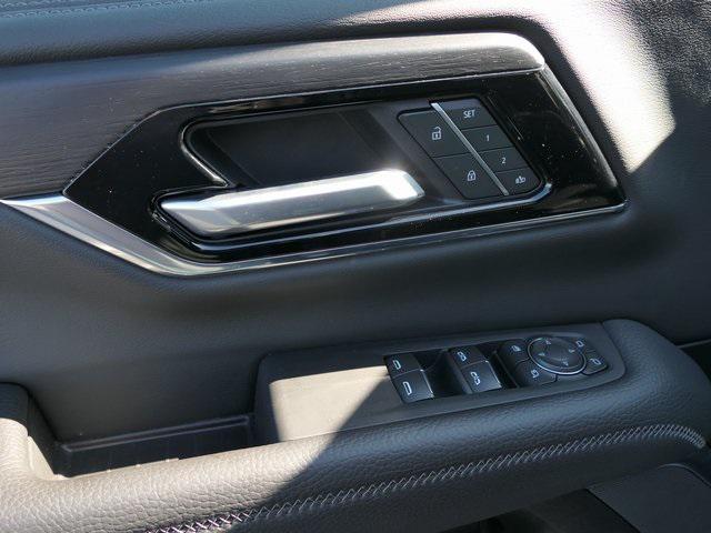 used 2025 GMC Yukon XL car, priced at $74,500