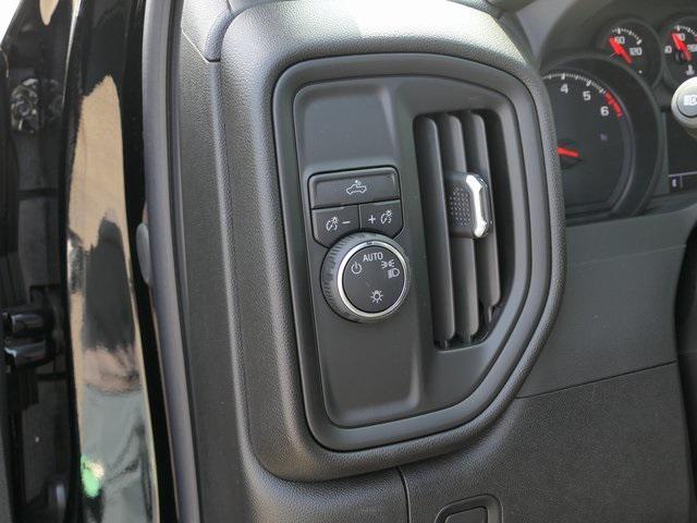 new 2025 Chevrolet Silverado 1500 car, priced at $41,984