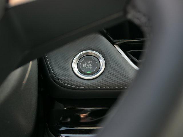 new 2026 Chevrolet Equinox car, priced at $32,998