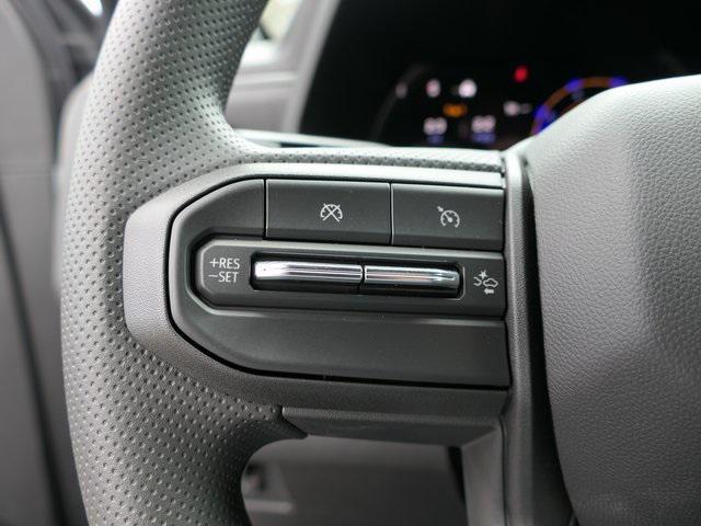 new 2025 Chevrolet Colorado car, priced at $30,995