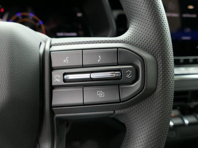 new 2025 Chevrolet Colorado car, priced at $30,995