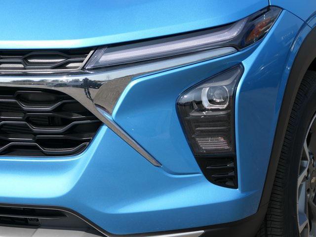 new 2025 Chevrolet Trax car, priced at $24,085