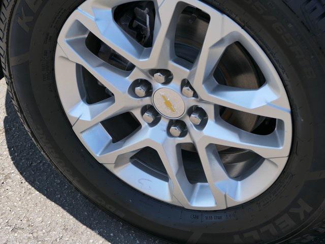 used 2023 Chevrolet Traverse car, priced at $30,999
