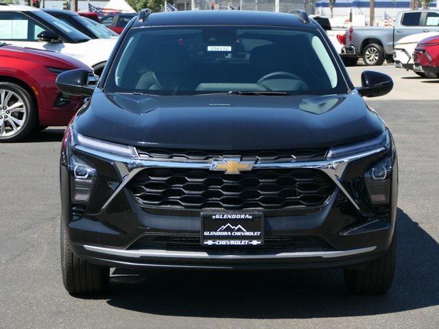 new 2025 Chevrolet Trax car, priced at $25,255