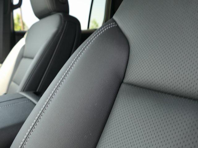 new 2025 Chevrolet Traverse car, priced at $47,290