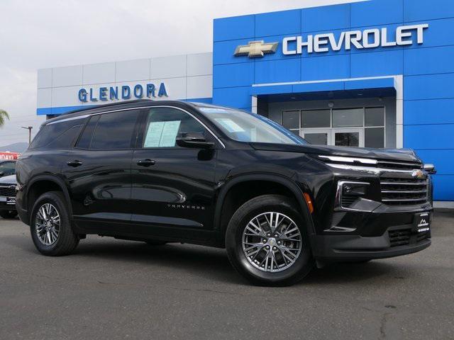 used 2025 Chevrolet Traverse car, priced at $37,999