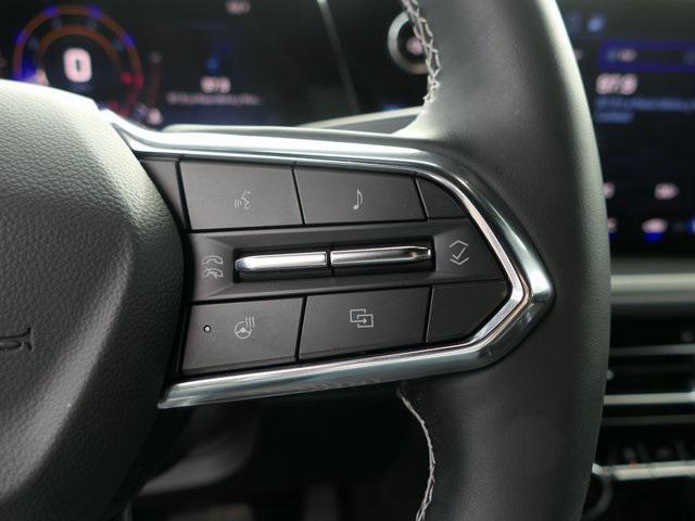 used 2025 Chevrolet Traverse car, priced at $37,999