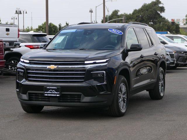 used 2025 Chevrolet Traverse car, priced at $37,999