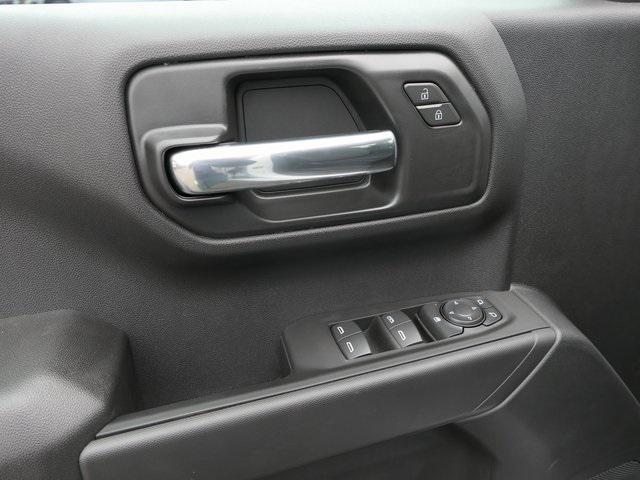 new 2025 Chevrolet Silverado 1500 car, priced at $45,995