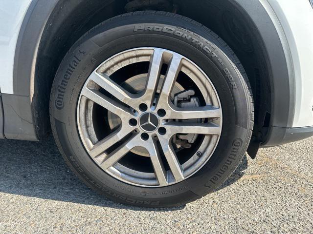 used 2020 Mercedes-Benz GLB 250 car, priced at $24,999