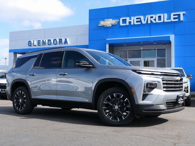 new 2025 Chevrolet Traverse car, priced at $44,994