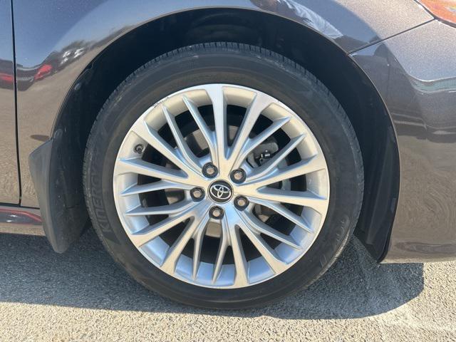 used 2019 Toyota Camry Hybrid car, priced at $27,000