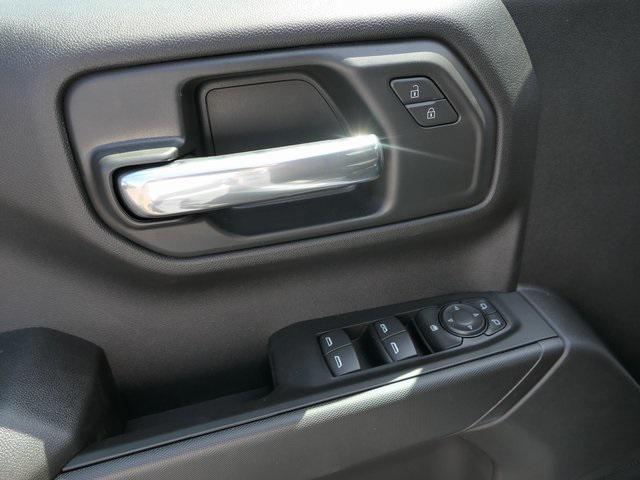 new 2025 Chevrolet Silverado 1500 car, priced at $35,995