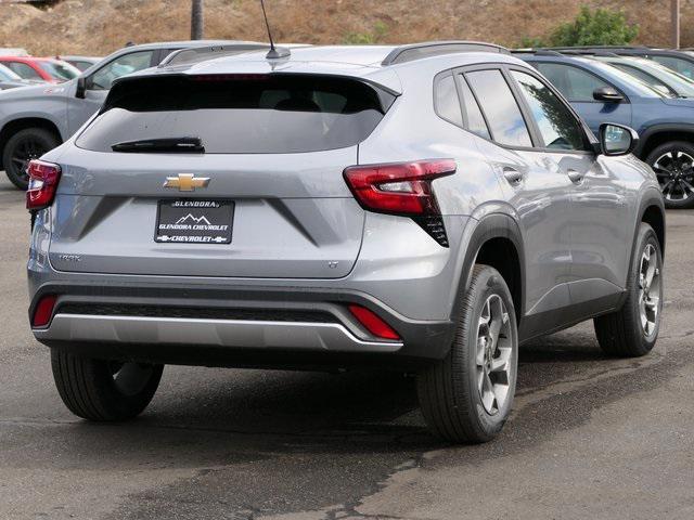 new 2025 Chevrolet Trax car, priced at $25,255