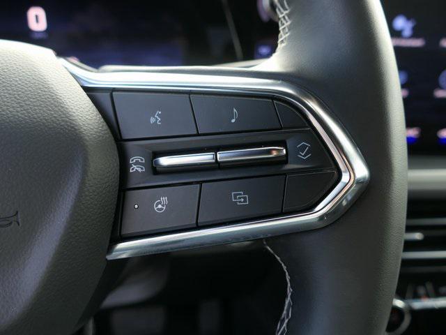 used 2025 Chevrolet Traverse car, priced at $38,500