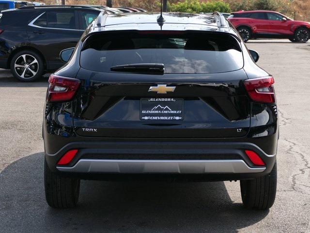 new 2025 Chevrolet Trax car, priced at $26,029