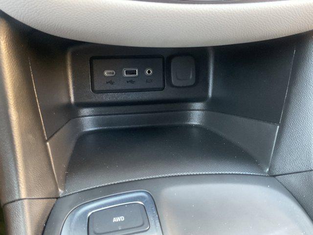 used 2021 Chevrolet Equinox car, priced at $22,999
