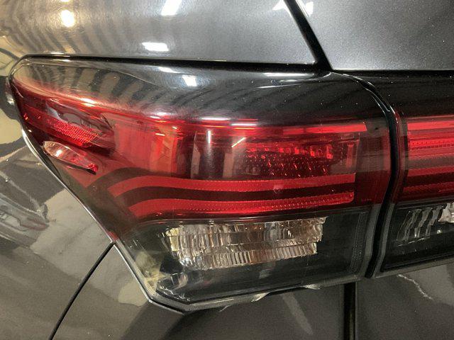 used 2021 Toyota Highlander car, priced at $29,249