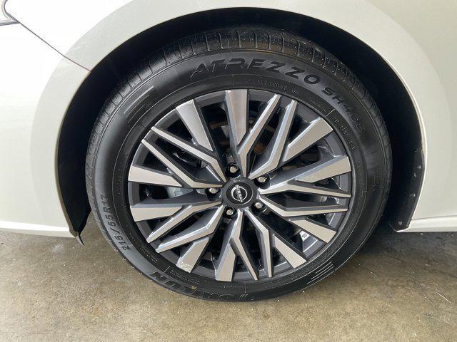 used 2023 Nissan Altima car, priced at $21,999
