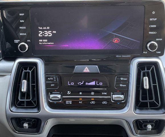 used 2023 Kia Sorento Hybrid car, priced at $30,999
