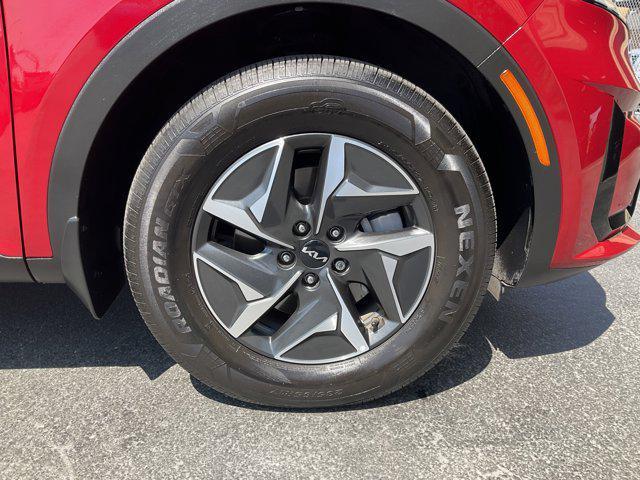 used 2023 Kia Sorento Hybrid car, priced at $30,999