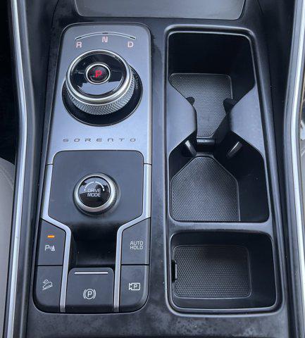 used 2023 Kia Sorento Hybrid car, priced at $30,999