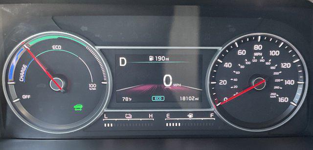 used 2023 Kia Sorento Hybrid car, priced at $30,999