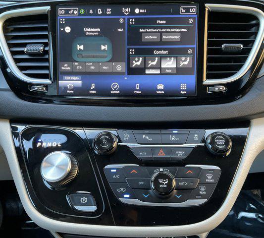 used 2023 Chrysler Pacifica car, priced at $21,499