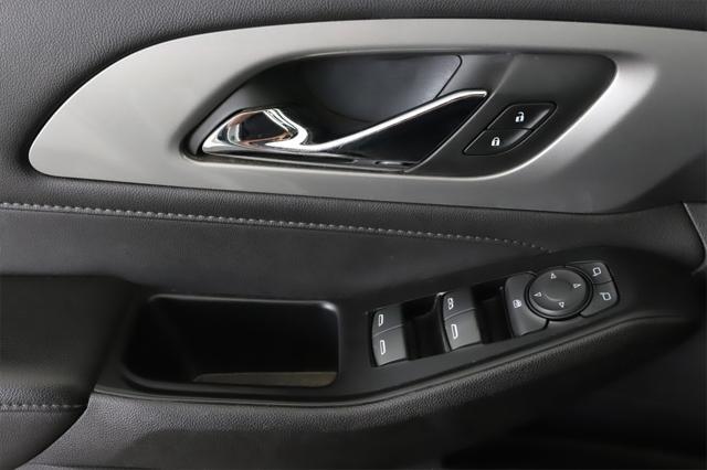 used 2023 Chevrolet Traverse car, priced at $32,747