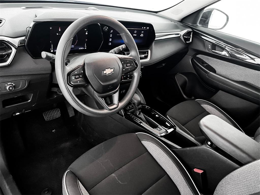 used 2025 Chevrolet TrailBlazer car, priced at $23,474