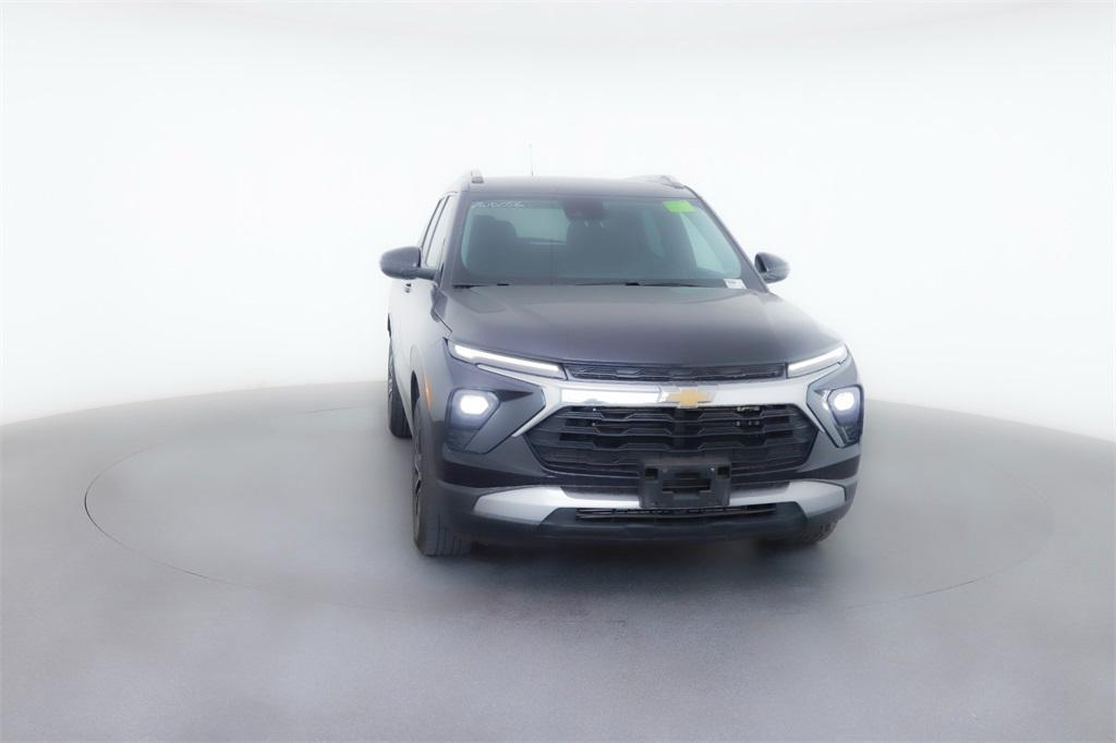 used 2025 Chevrolet TrailBlazer car, priced at $23,474