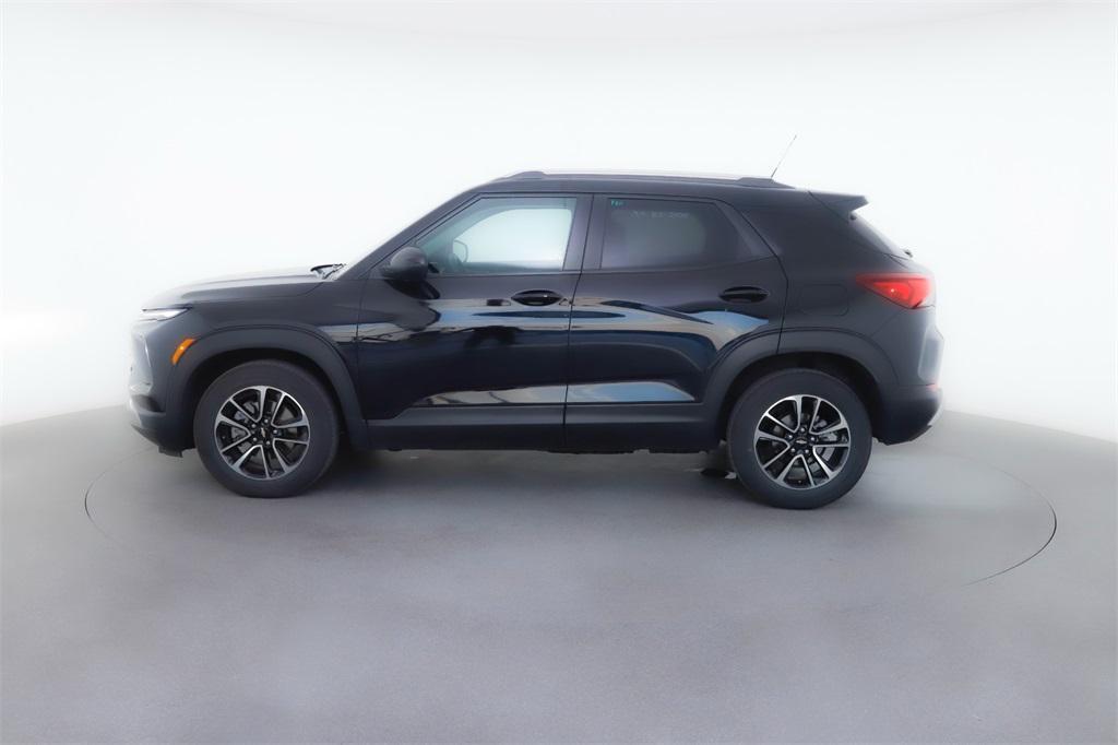 used 2025 Chevrolet TrailBlazer car, priced at $23,474