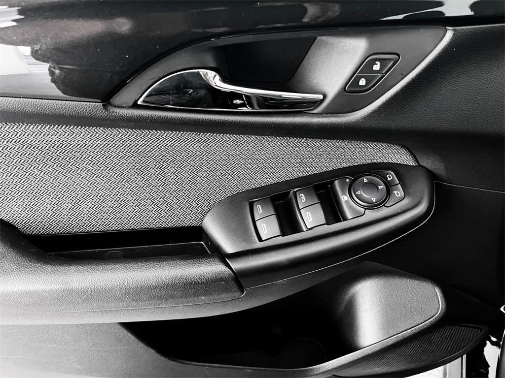 used 2025 Chevrolet TrailBlazer car, priced at $23,474