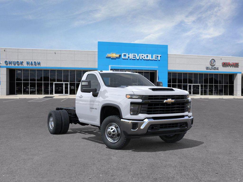 new 2025 Chevrolet Silverado 3500 car, priced at $66,308