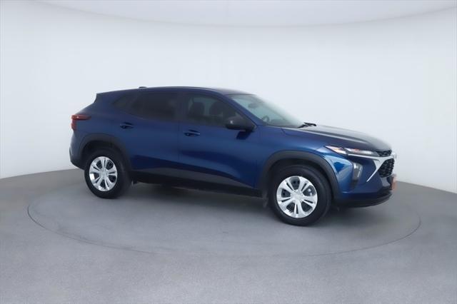 used 2024 Chevrolet Trax car, priced at $25,747
