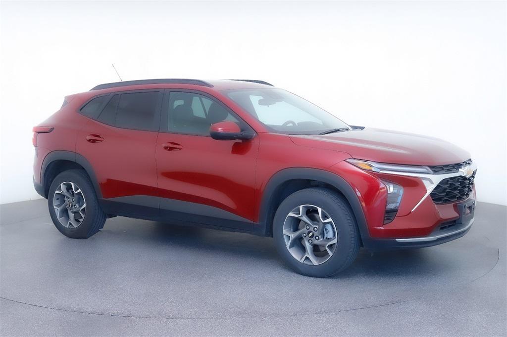used 2025 Chevrolet Trax car, priced at $24,874