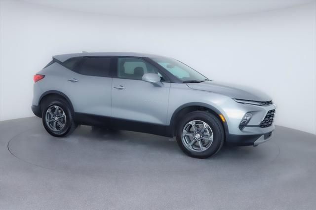 used 2025 Chevrolet Blazer car, priced at $32,474
