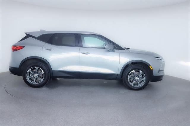 used 2025 Chevrolet Blazer car, priced at $32,474