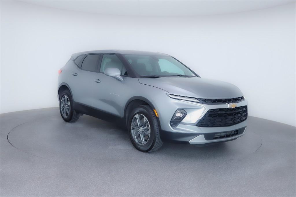 used 2025 Chevrolet Blazer car, priced at $29,747