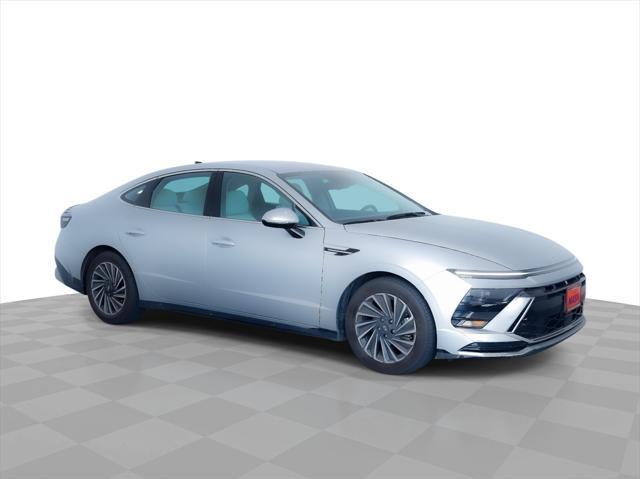 used 2024 Hyundai Sonata Hybrid car, priced at $24,747